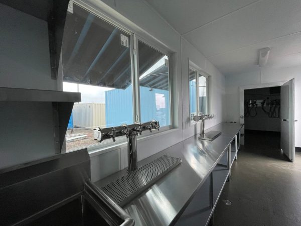 40ft Modified Shipping Container Bar - Image 5