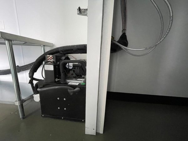 40ft Modified Shipping Container Bar - Image 11
