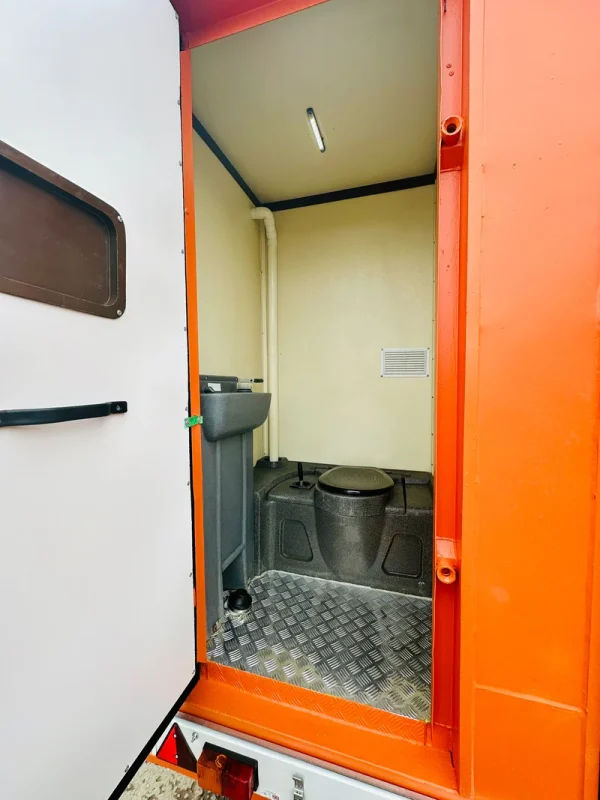Modified Towable Mobile Welfare Unit with Built-In Diesel Generator - Image 4